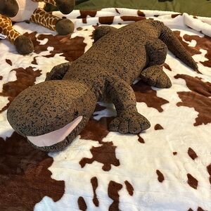 Lizard stuffed animal